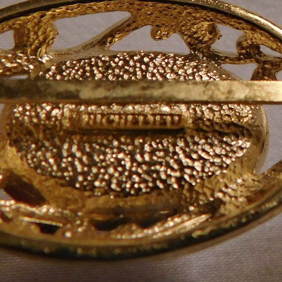 Vintage Richelieu Pearl Gold Tone Brooch - Picture 5 of 5